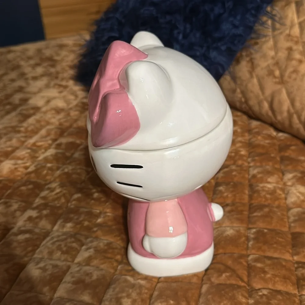 Hello Kitty Cookie Jar - Picture 4 of 5